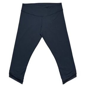 Lululemon Black Mid Rise Capri Leggings Size 8